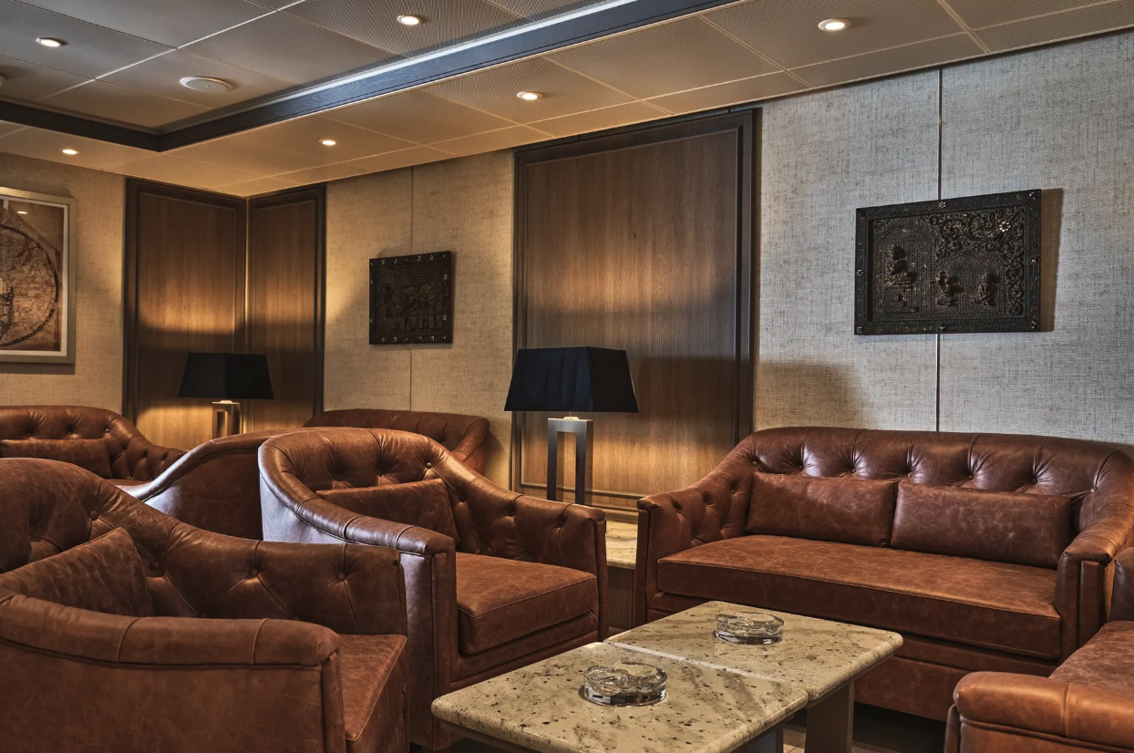 Silver Dawn - Connoisseur's Corner